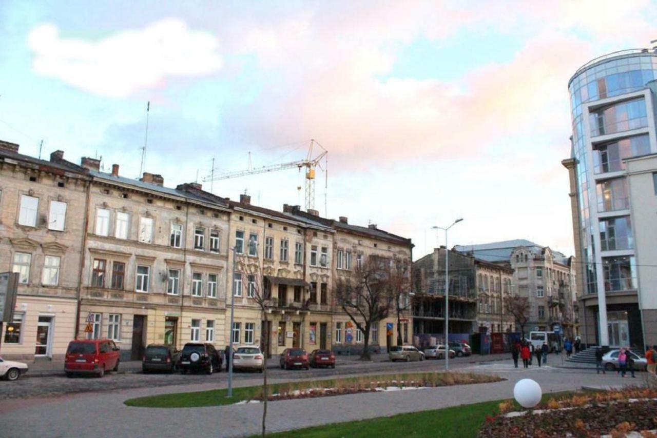 Міні Апартаменти В Центрі Львова- 2 Хв До Оперного Театру Екстериор снимка